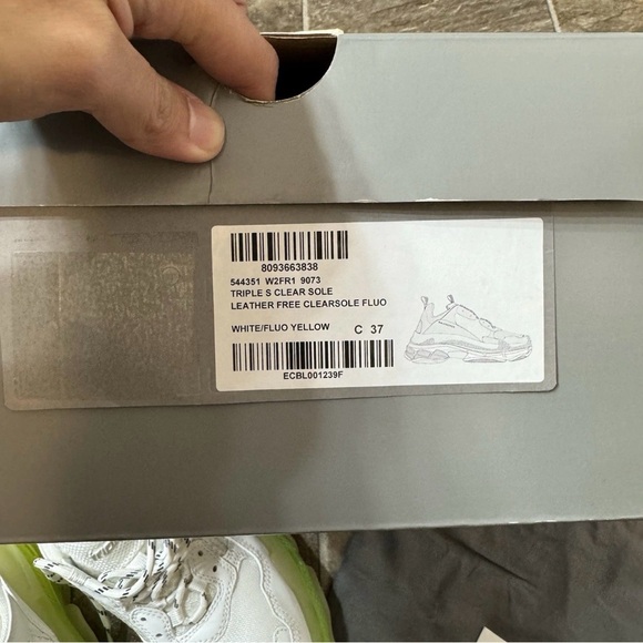 NIB Balenciaga White Triple S Clear Sole Sneakers Size US 7 EU 37 Women - Picture 11 of 11